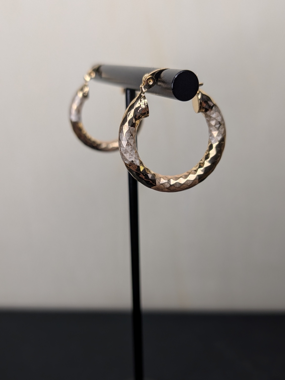18k Gold Filled 1" Hoop Earrings - Striped Tri-tone